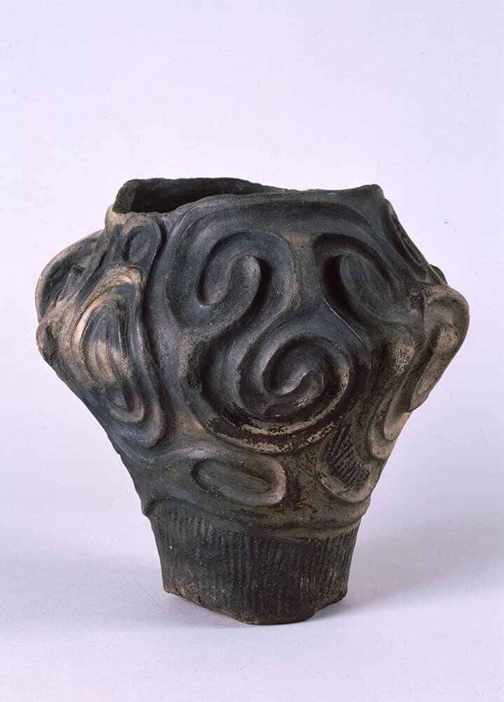 深鉢形土器（伝堀田遺跡出土）