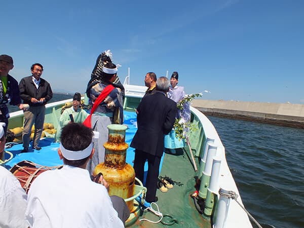 白銀四頭権現神楽(三嶋神社例祭 御札納め神事)